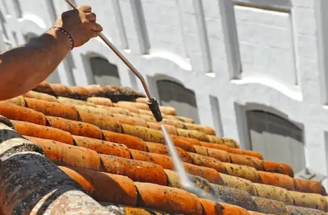 Nettoyage de toitures - Opio